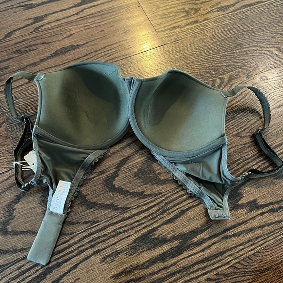 NEW Bare Necessities size 30DD geo lace moulded cup bra in olive - Picture 8 of 8